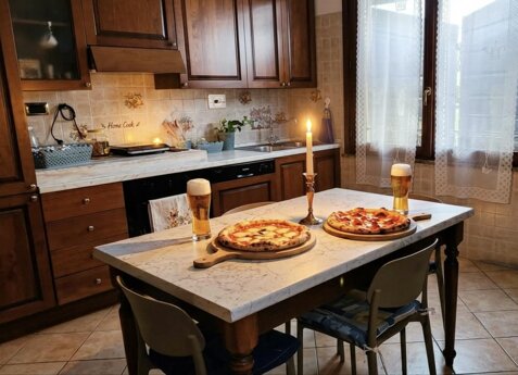 cucina pizza.jpeg